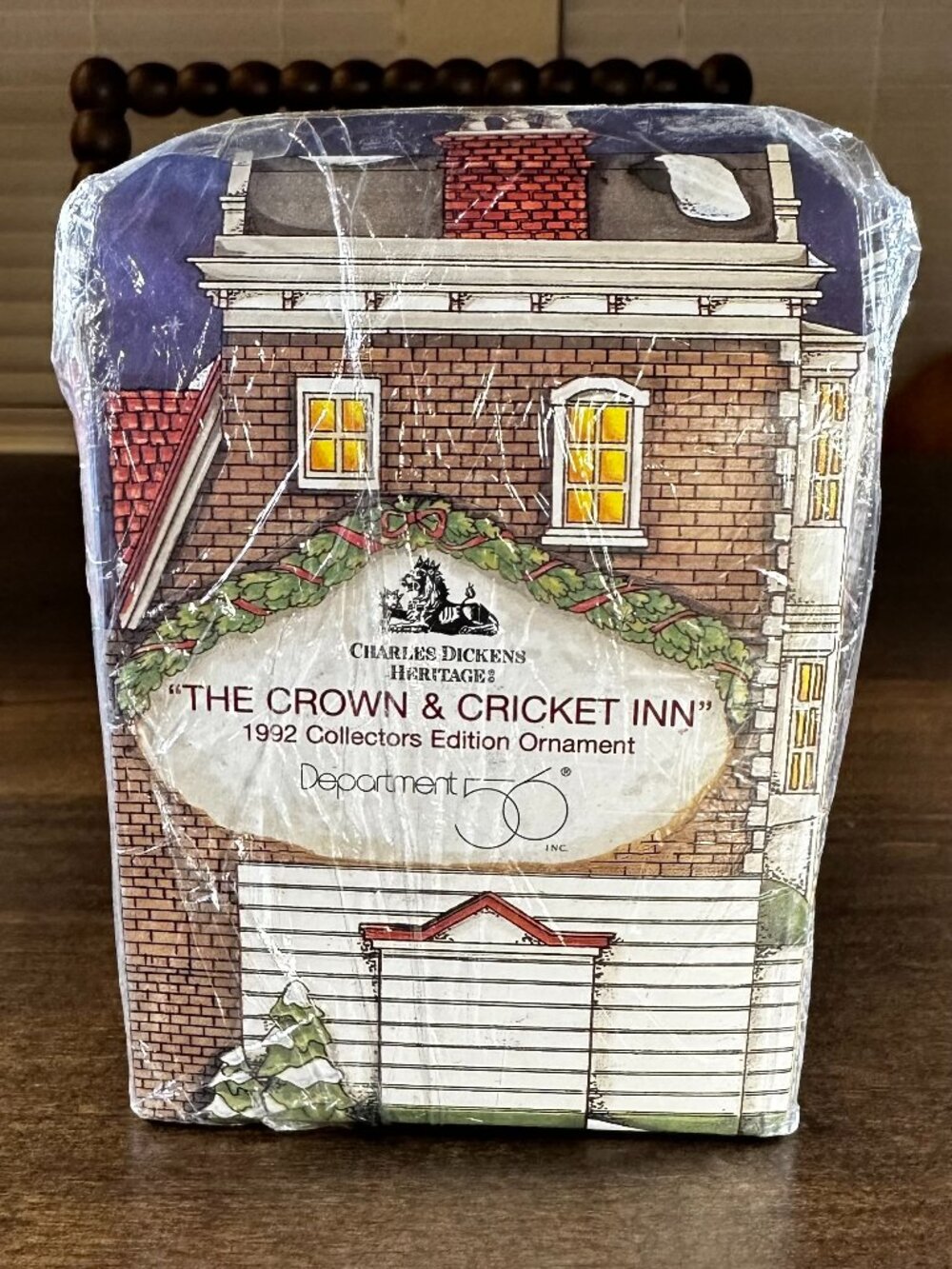 Dept 56 "The Crown & Cricket Inn" 1992 Collectors Edition Ornament - Dickens
